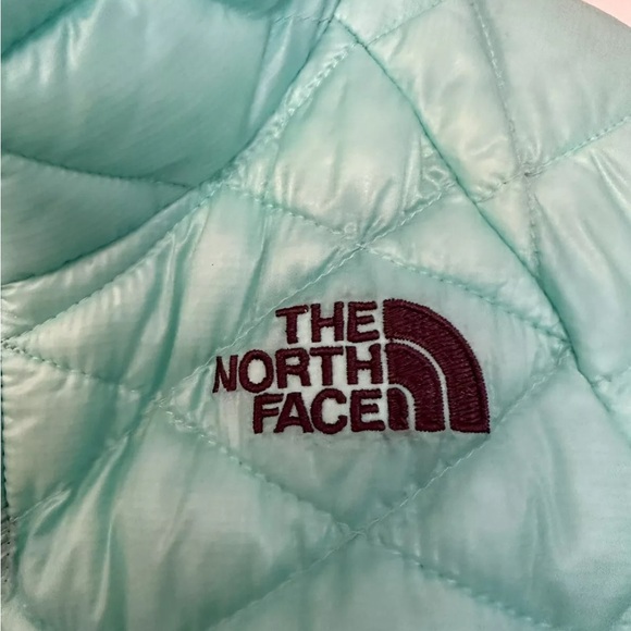 NORTH FACE Thermoball Jacket. Cruelty-Free. - Picture 7 of 10